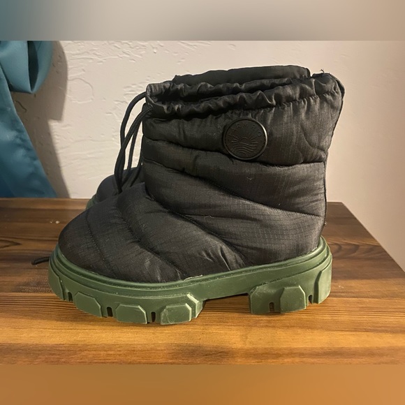 FARM Rio Lug Sole Boots - Picture 8 of 13